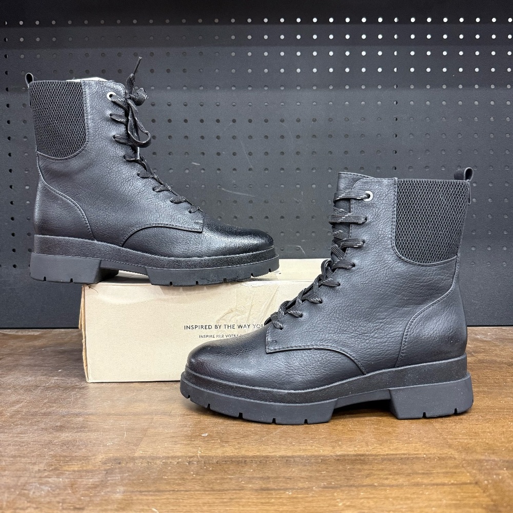 New W/ Box! Women's SOUL Naturalizer Smooth Black Ozzy Lace Up Boots Size 8 Wide